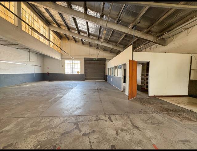 617M² WAREHOUSE FOR SALE IN NEW GERMANY